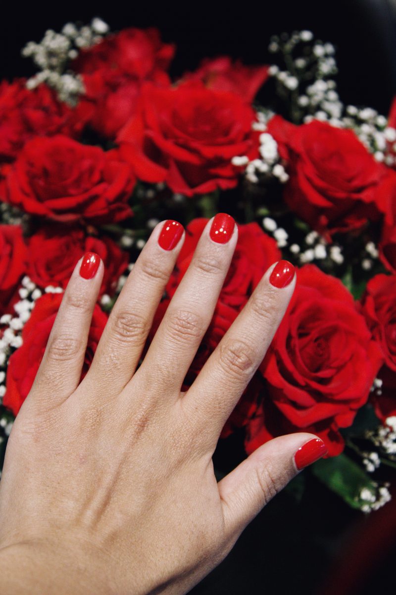 missbeez app gel manicure at home red nails